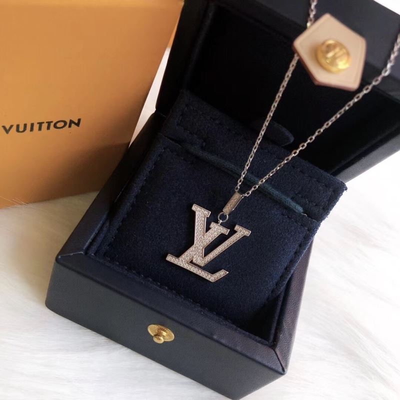 Louis Vuitton Necklaces